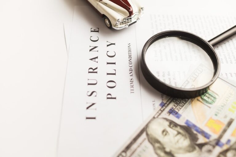 Simplified Issue Life Insurance: The Easy Solution for Sisters