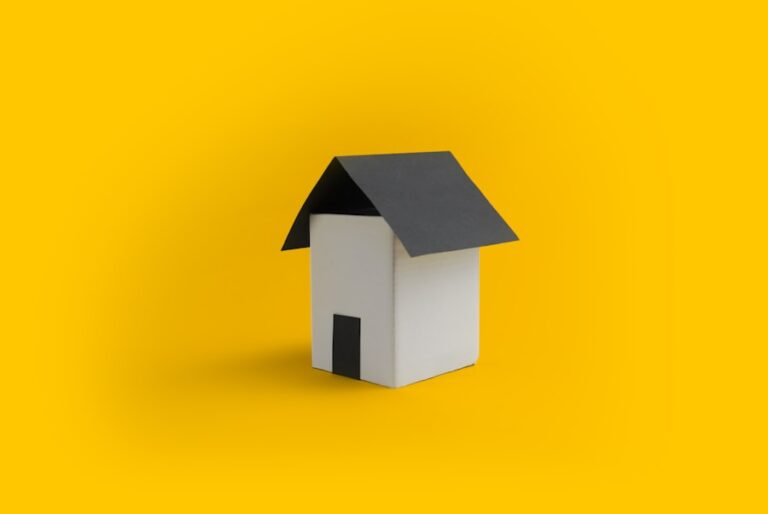 Unveiling the Benefits and Drawbacks of Choosing American Strategic Insurance for Your Home